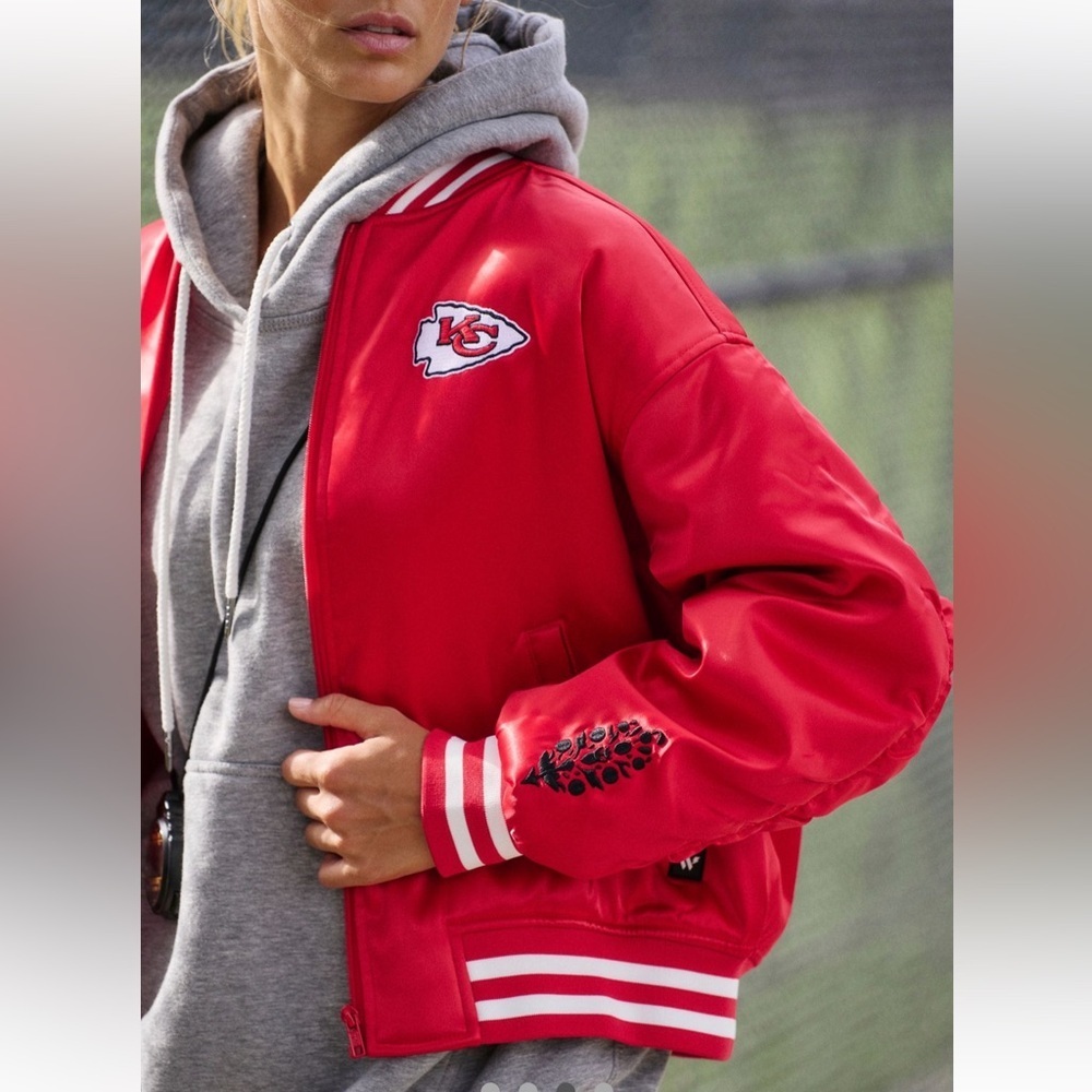 Free People KC The Wild Collective Bomber Jacket Size Large Red Chiefs NFL NWT - Picture 3 of 15
